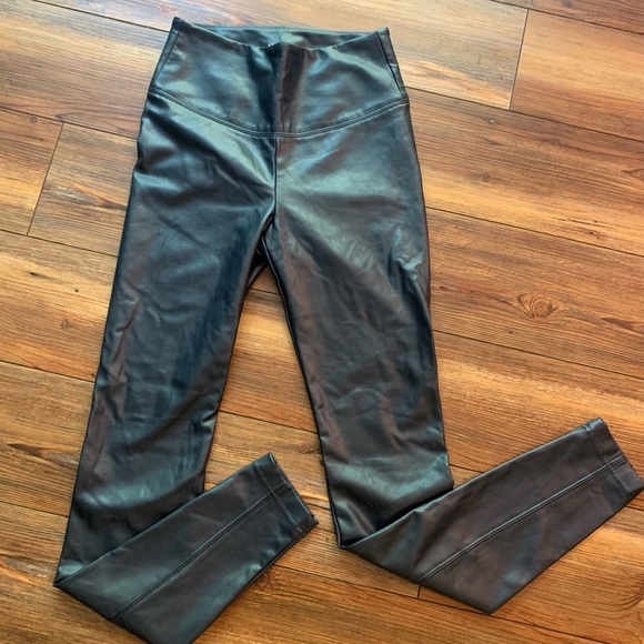 WHBM Vegan Leather Runway Leggings Navy Blue Size 0 Chic Classic Boho Festival - Picture 5 of 15